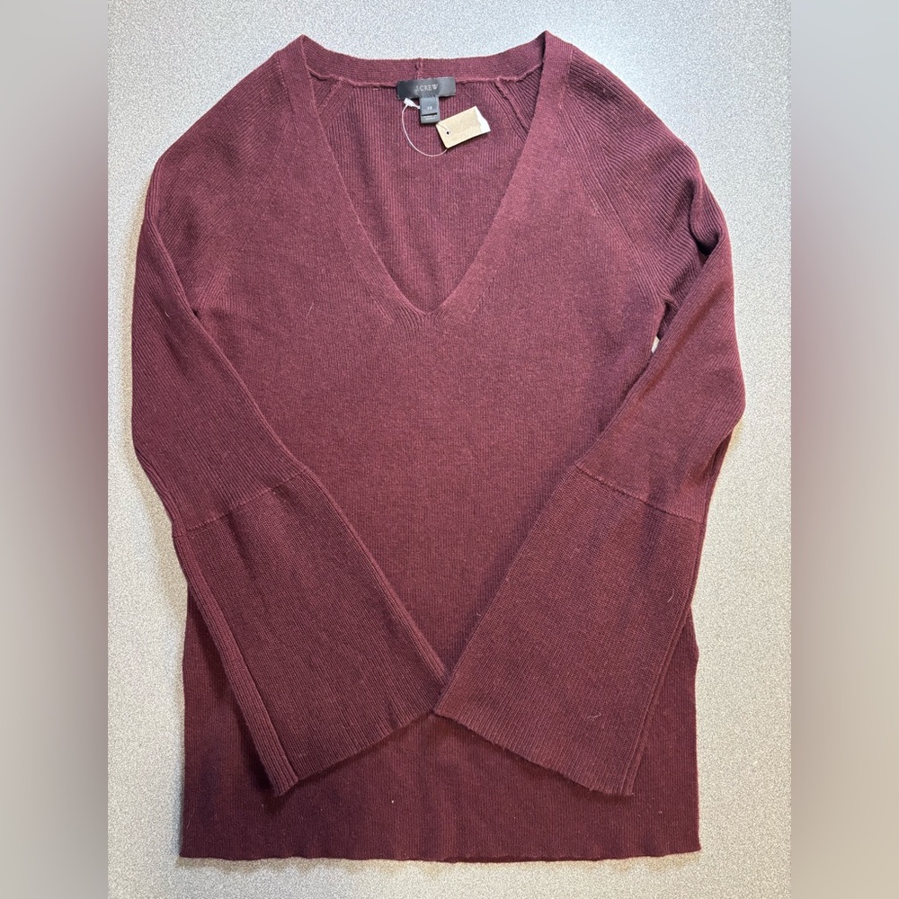 J. Crew‎ Womens Wool Blend Burgundy Bell Sleeve Sweater V Neck XS. New with tags